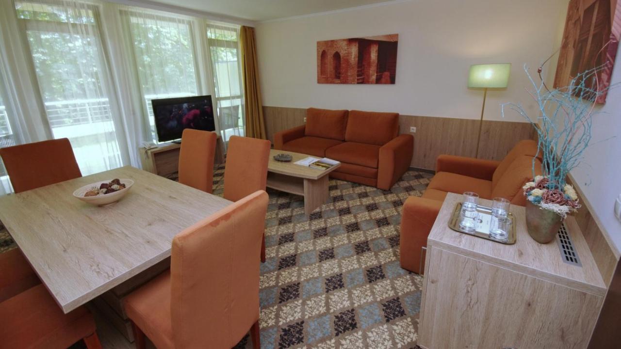 Wellness Hotel Gyula Exterior photo